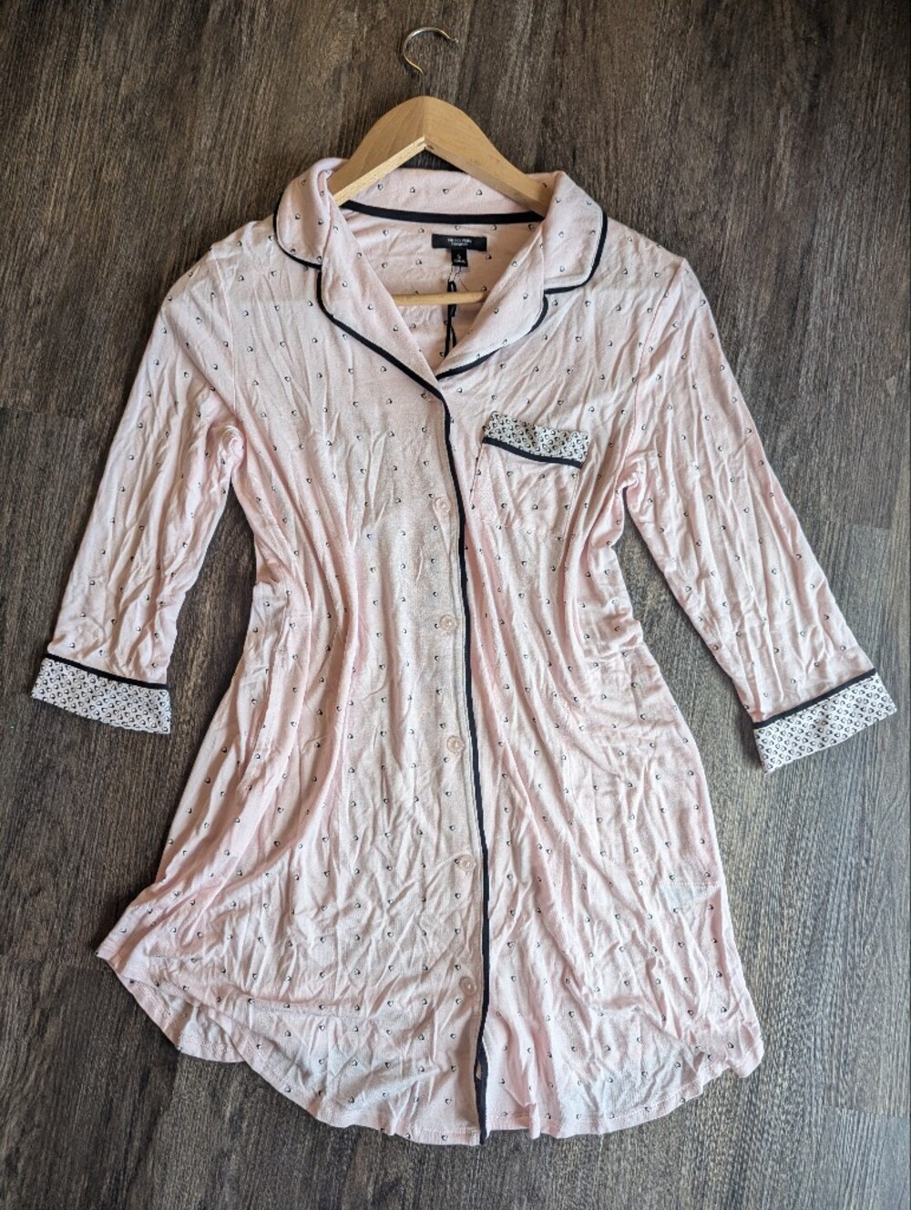 Simply Vera Vera Wang Pink Button-Front Sleep Shirt with Black Piping NWT